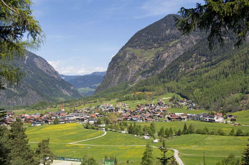 Alpenappartement Sonne Umhausen Bagian luar foto